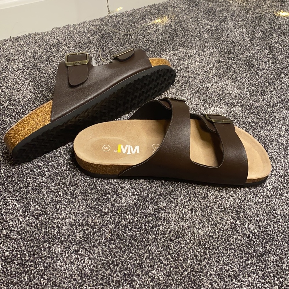 Sandals - Picture 4 of 5